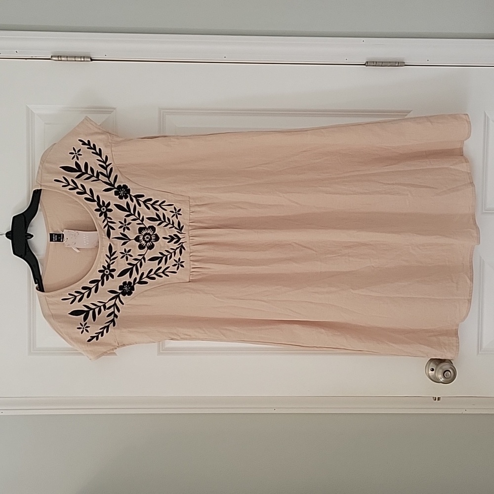 NEW Emery Rose Short Dress